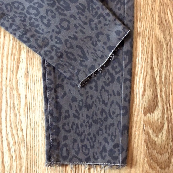 🔴 CLEARANCE🔖NWT SO 🐆 RAW HEM STRETCH CHEETAH JEGGING CROPPED SKINNY JEANS Size 3 - Picture 5 of 9